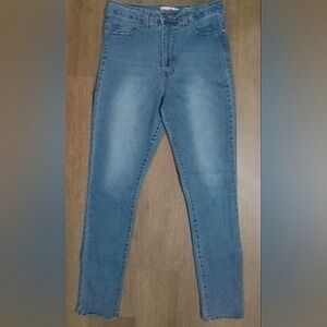 Vintage United  Women's  Light-Medium Wash Jeans Size 8